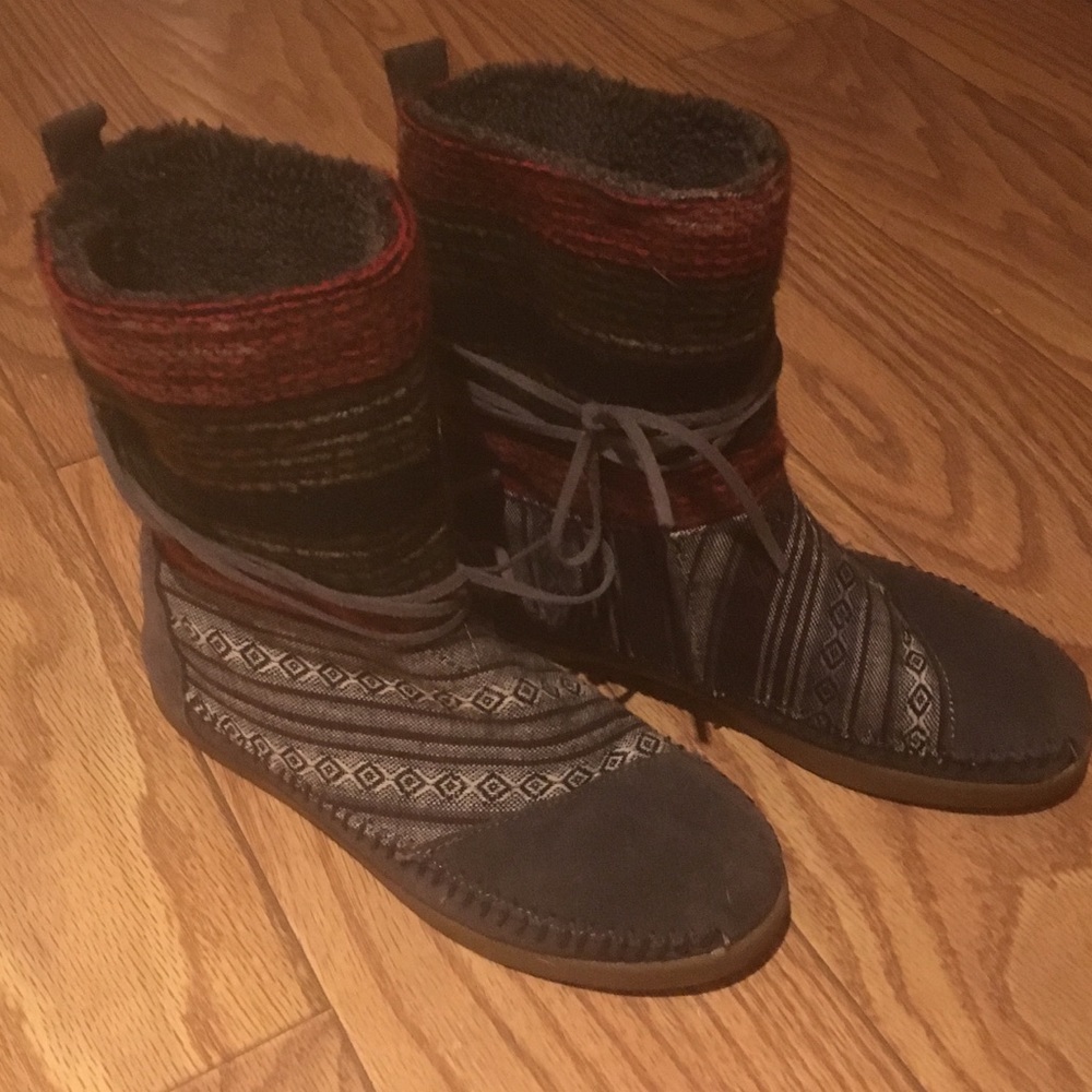 TOMS boots